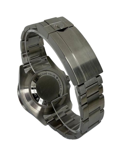 Rolex Sea-Dweller 126600 Image 4